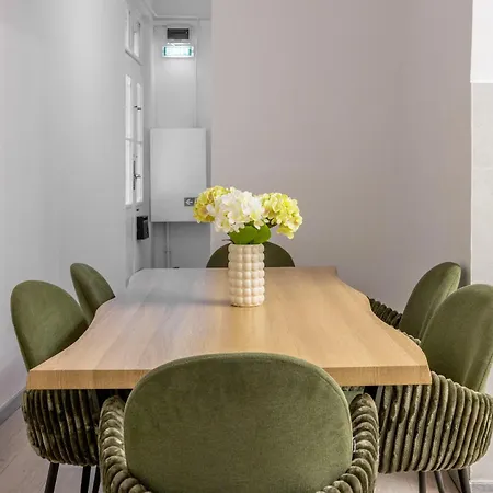 公寓 Spacious 4 Bdr, 4 Bthr In The Center Of